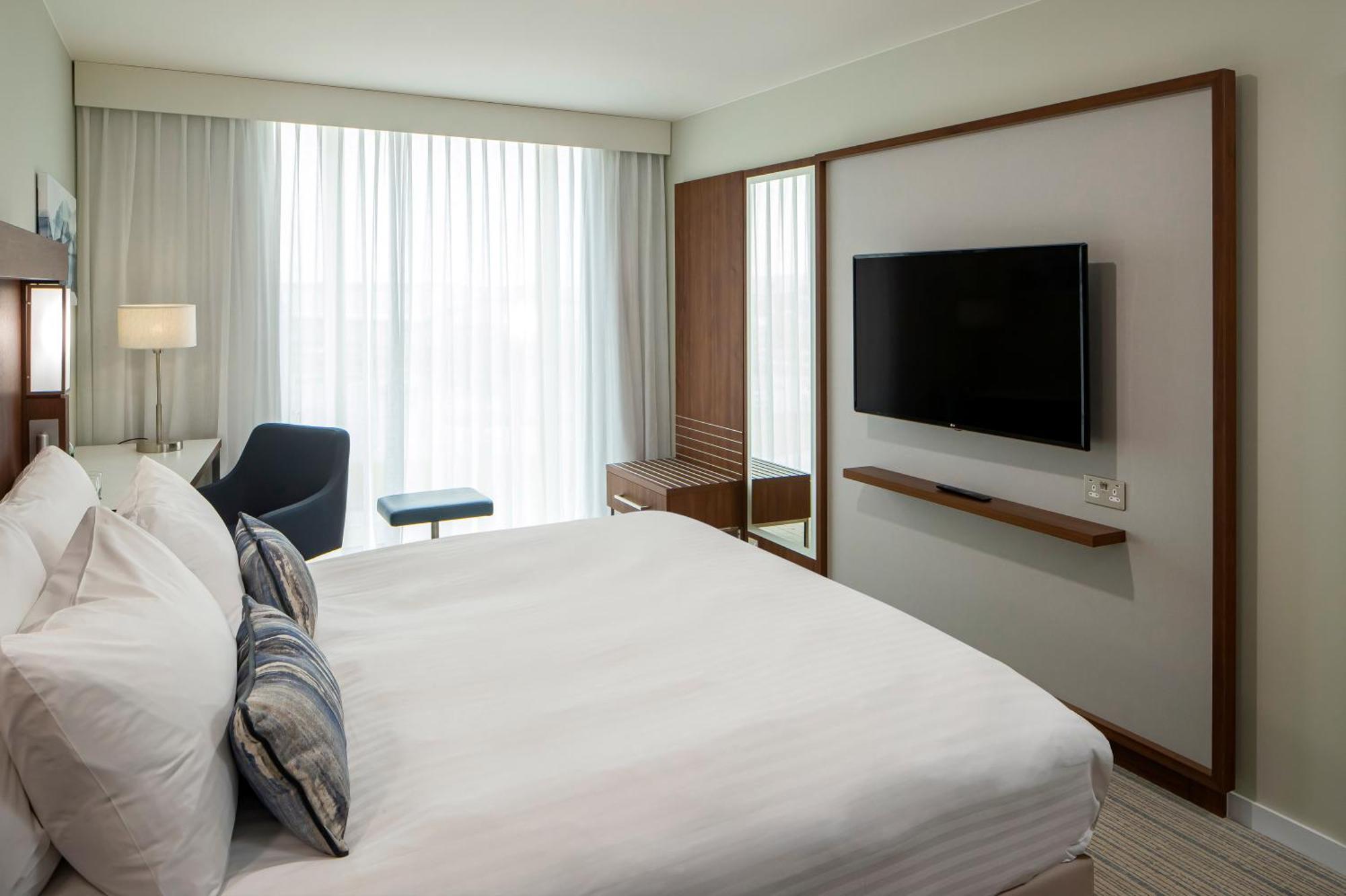 Courtyard By Marriott Inverness Airport Экстерьер фото